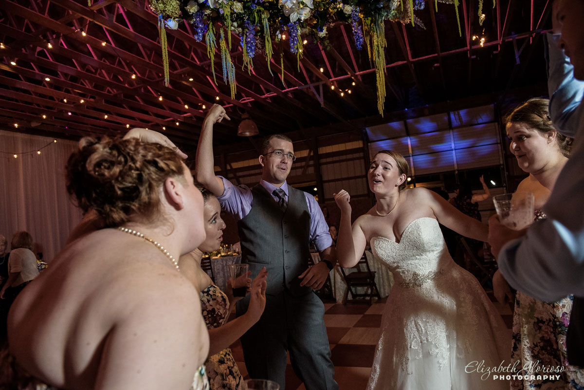 Photo of dancing at wedding reception in Chesterland, Ohio